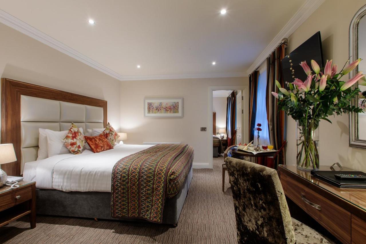 Grand Hotel